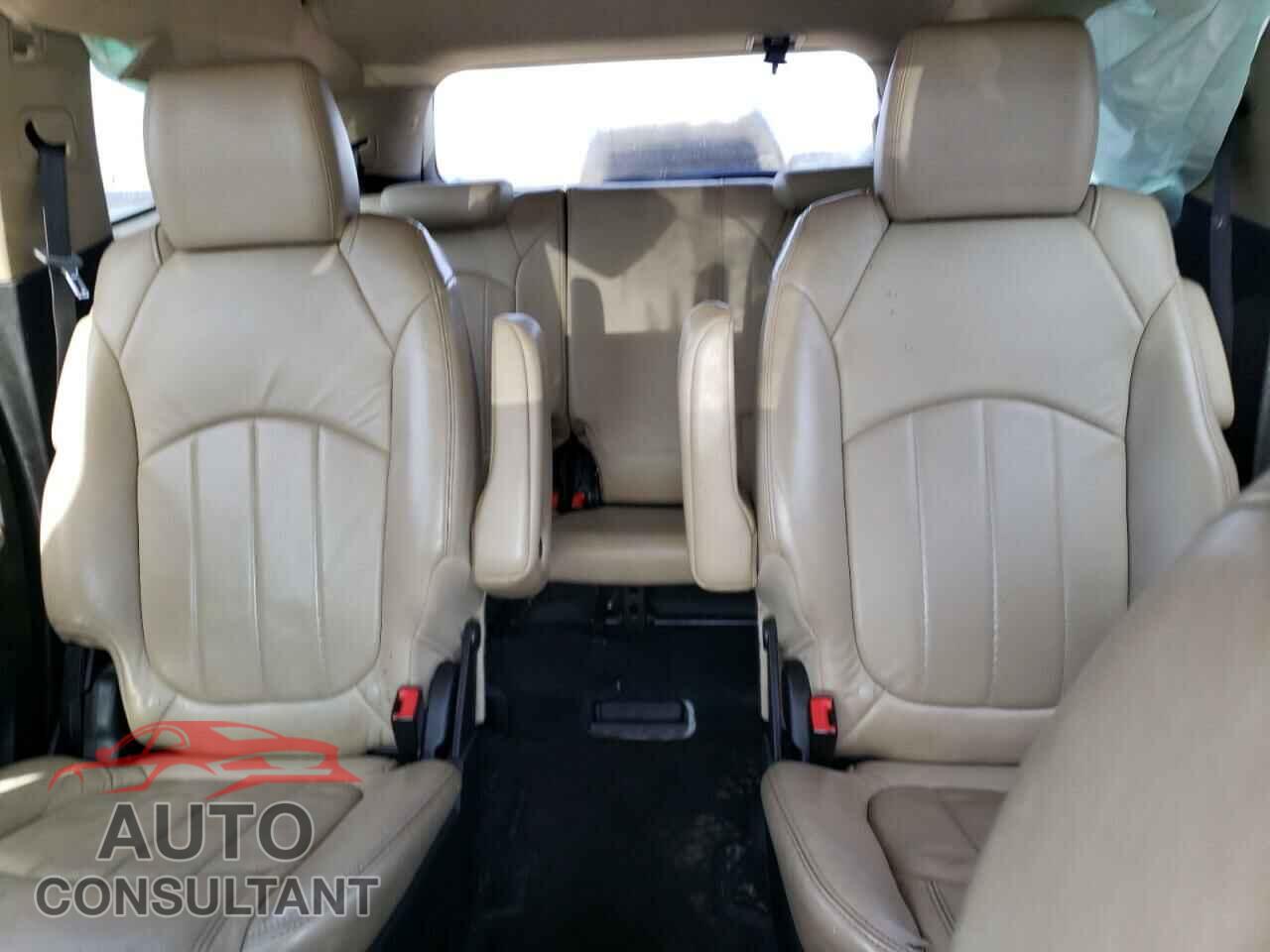 CHEVROLET TRAVERSE 2011 - 1GNKRLED0BJ150741