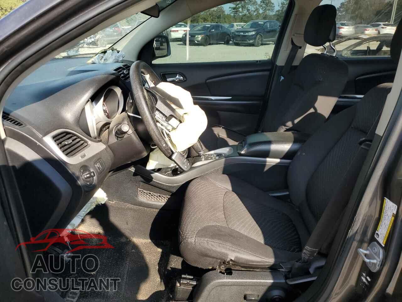 DODGE JOURNEY 2015 - 3C4PDCBB1FT582656