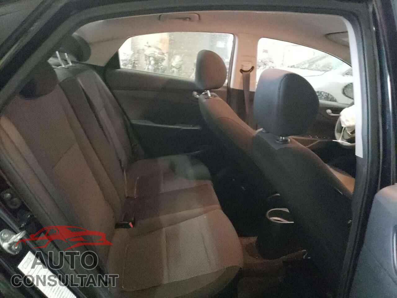 HYUNDAI ACCENT 2018 - 3KPC24A30JE024864