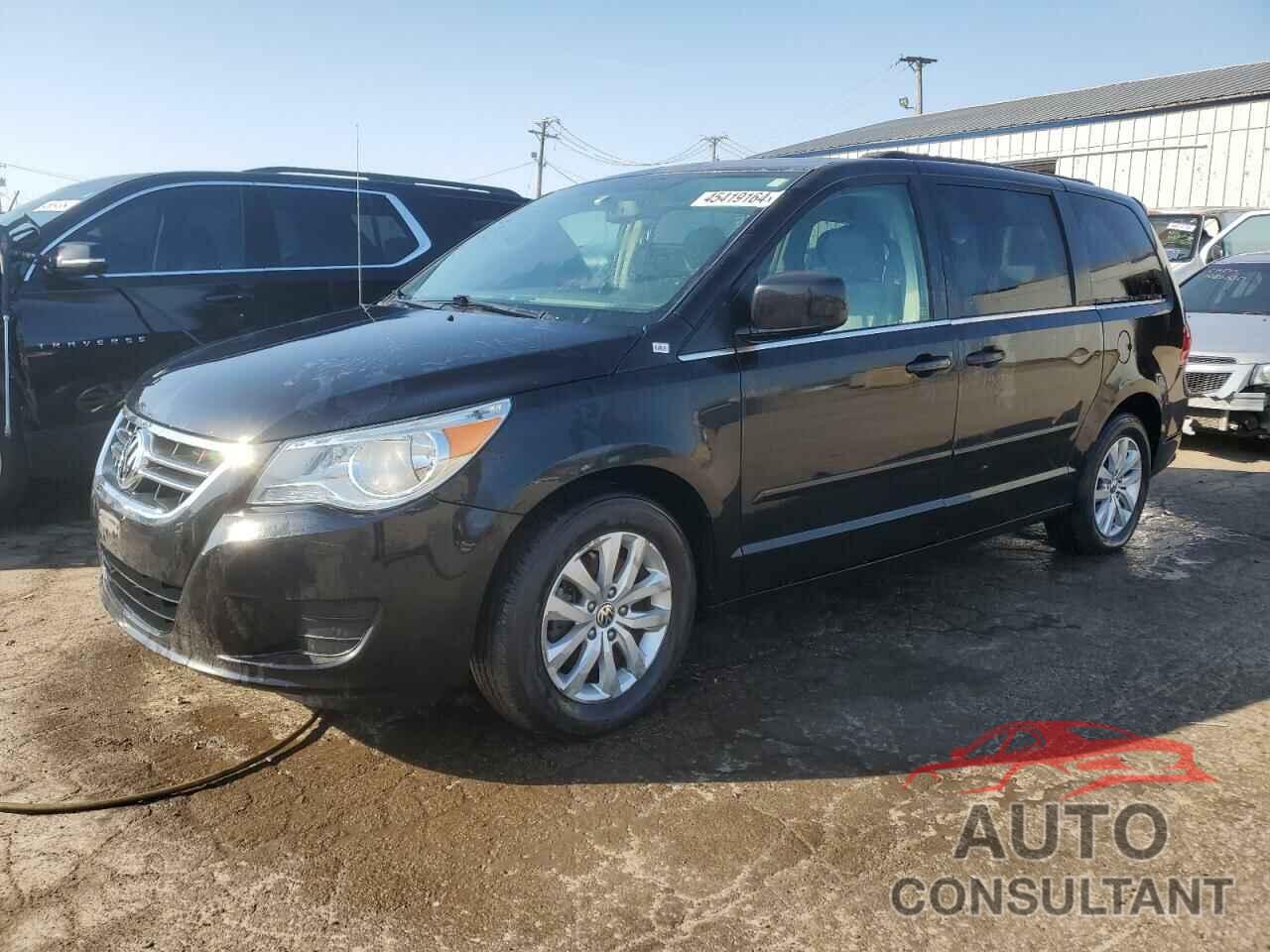 VOLKSWAGEN ROUTAN 2013 - 2C4RVABG3DR725533