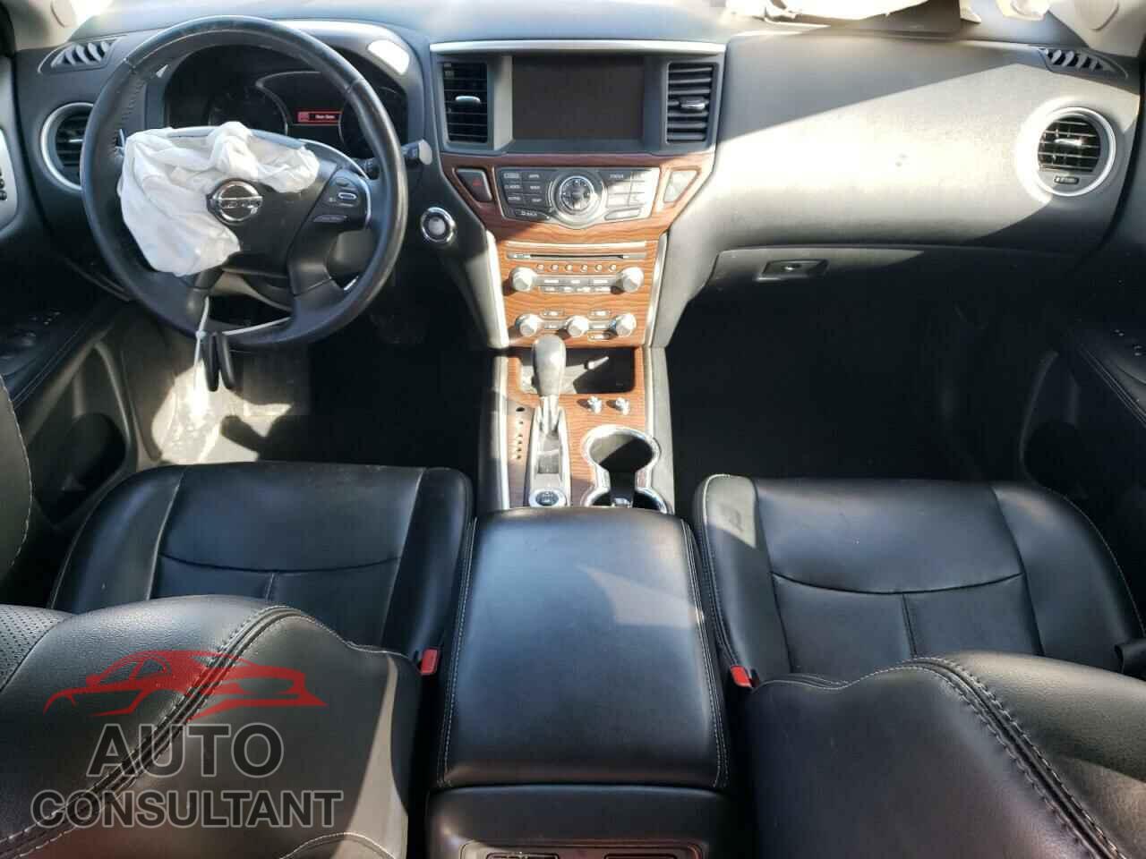 NISSAN PATHFINDER 2017 - 5N1DR2MM7HC628191