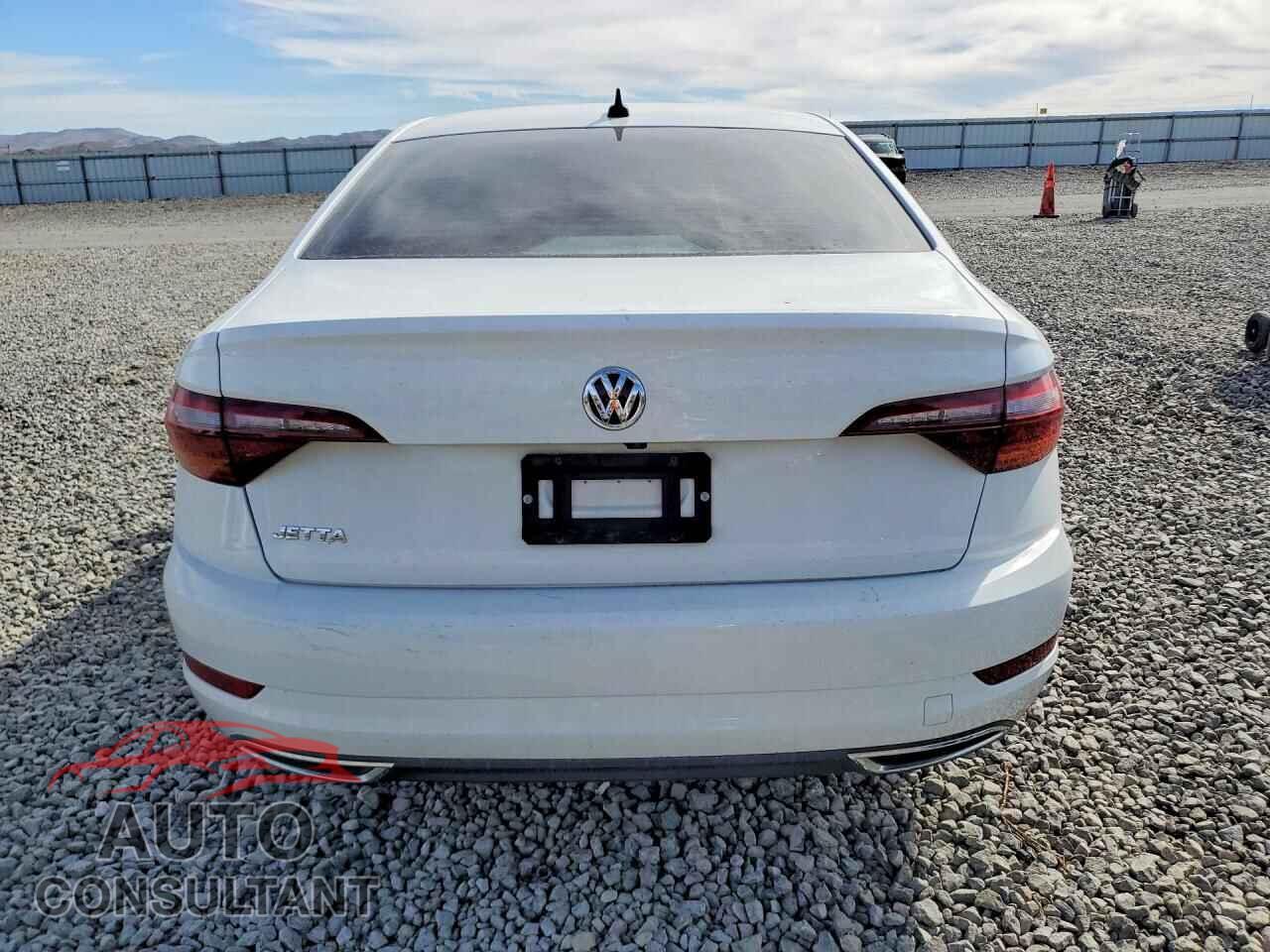VOLKSWAGEN JETTA 2019 - 3VWG57BU4KM064676