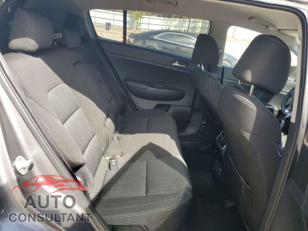 KIA SPORTAGE 2017 - KNDPMCAC2H7033629