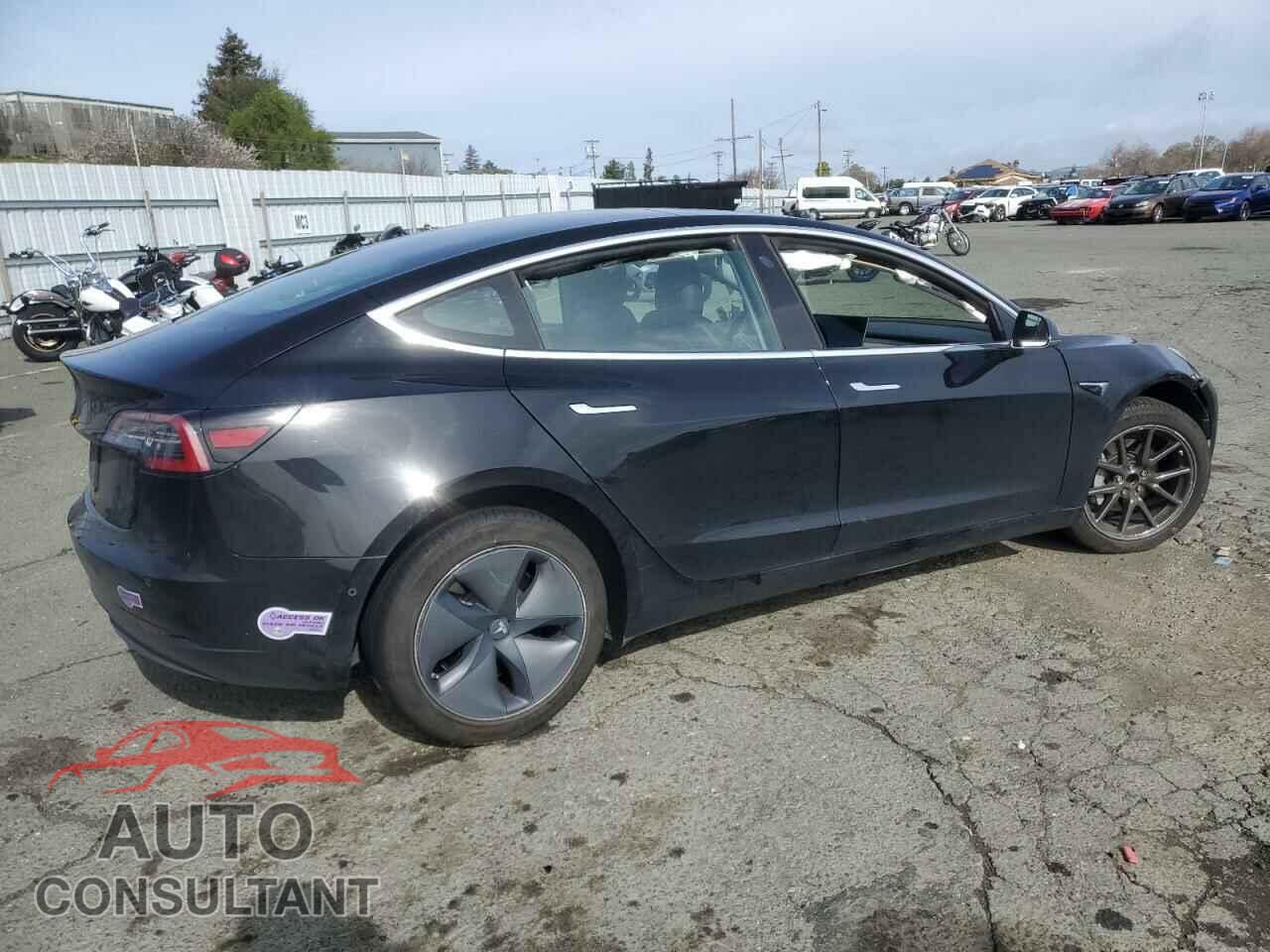 TESLA MODEL 3 2018 - 5YJ3E1EA0JF172084