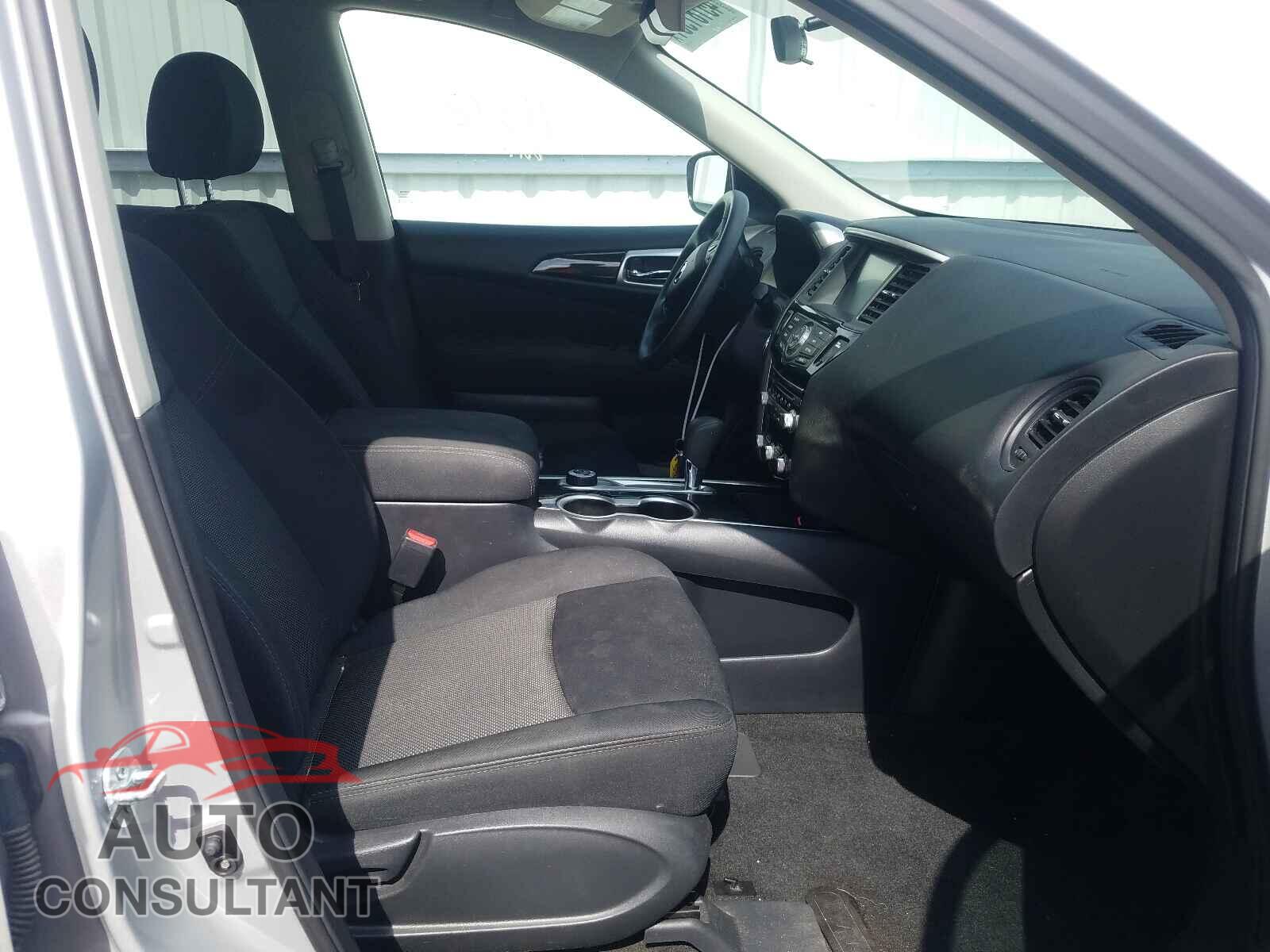 NISSAN PATHFINDER 2017 - 5N1DR2MM6HC672585