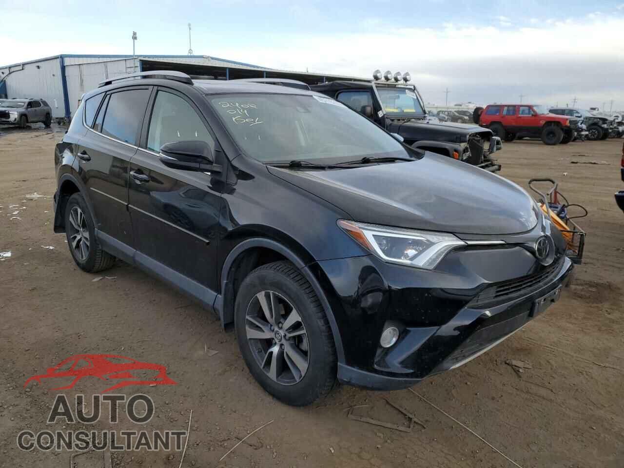 TOYOTA RAV4 2018 - 2T3RFREV2JW759292