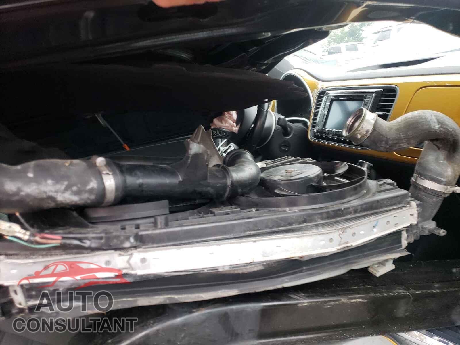 VOLKSWAGEN BEETLE 2016 - 3VWS07AT5GM621734