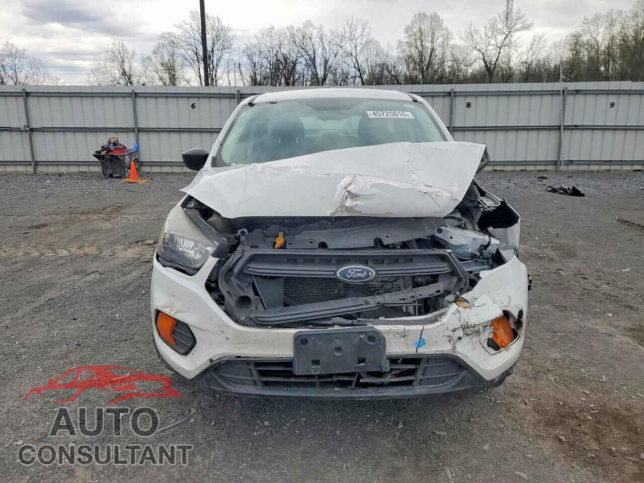 FORD ESCAPE 2018 - 1FMCU0F77JUD53055