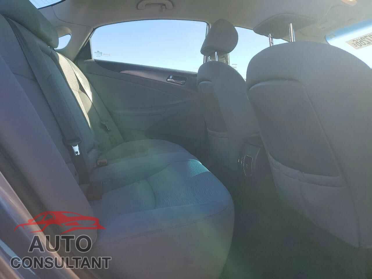 HYUNDAI SONATA 2012 - KMHEC4A44CA042767
