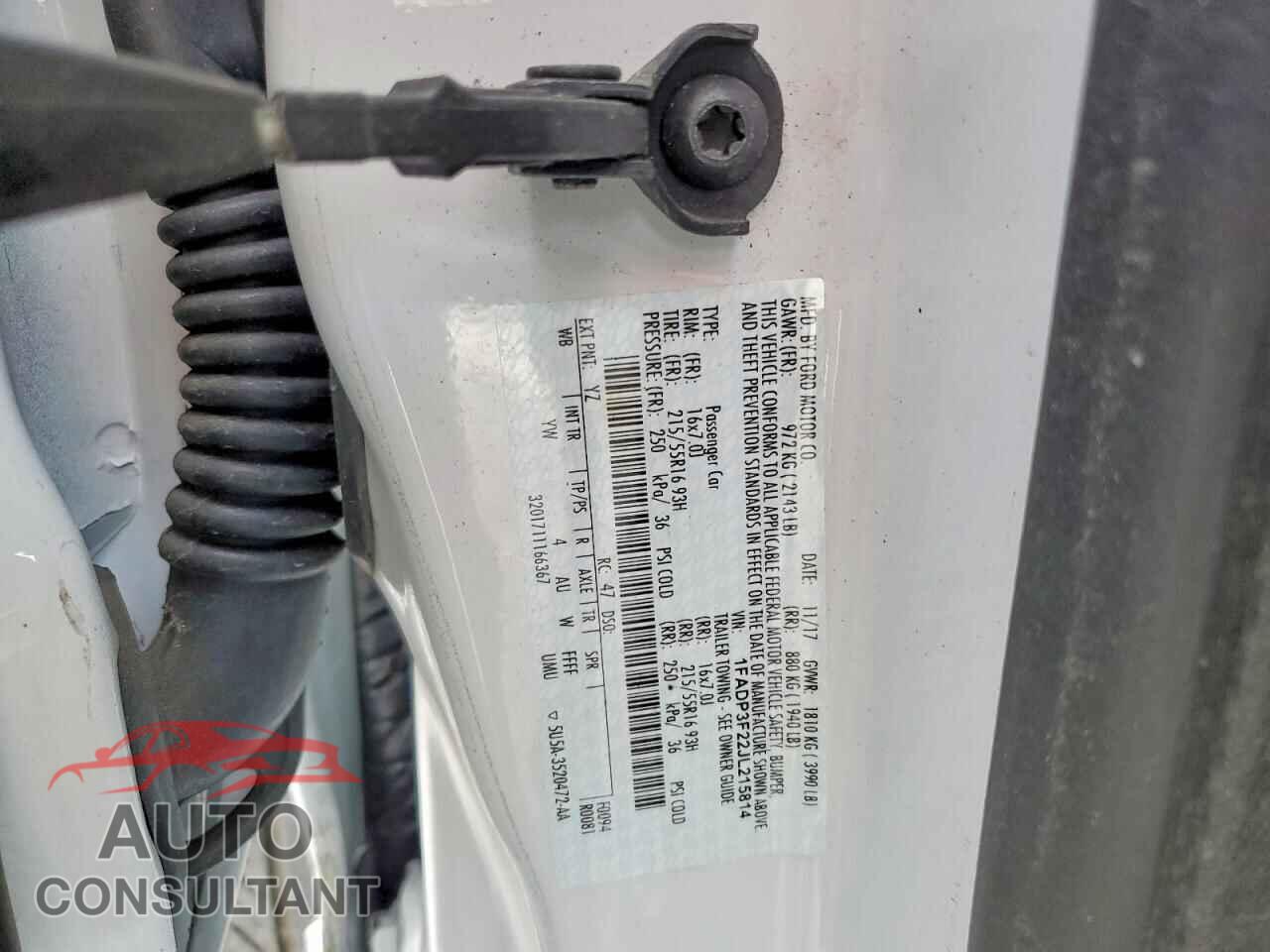 FORD FOCUS 2018 - 1FADP3F22JL215814