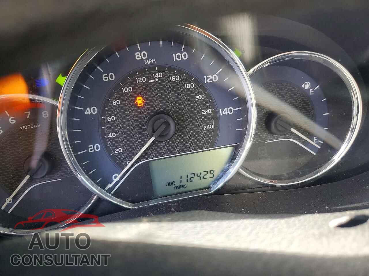 TOYOTA COROLLA 2014 - 2T1BURHEXEC077442
