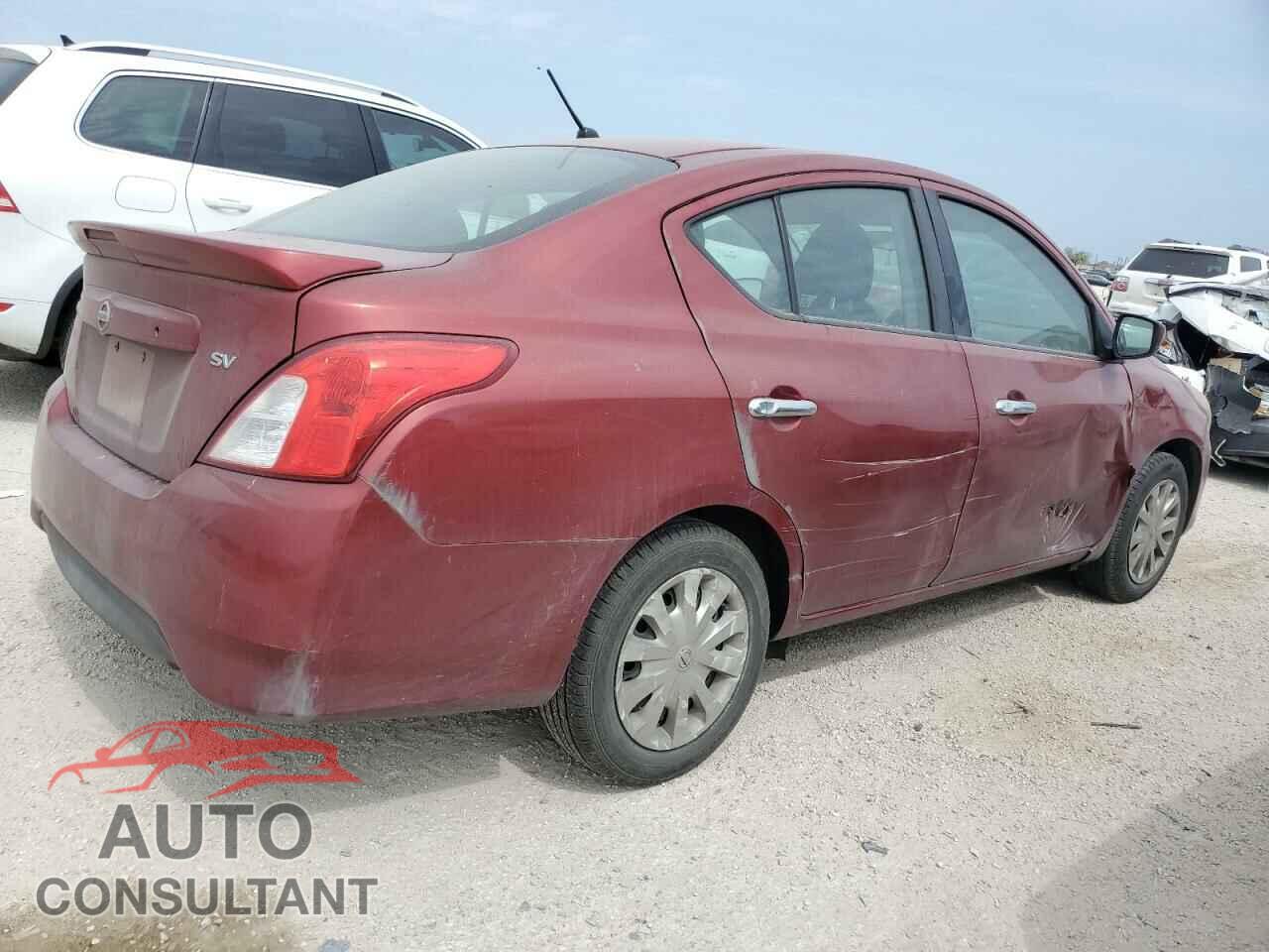 NISSAN VERSA 2018 - 3N1CN7AP5JL840639