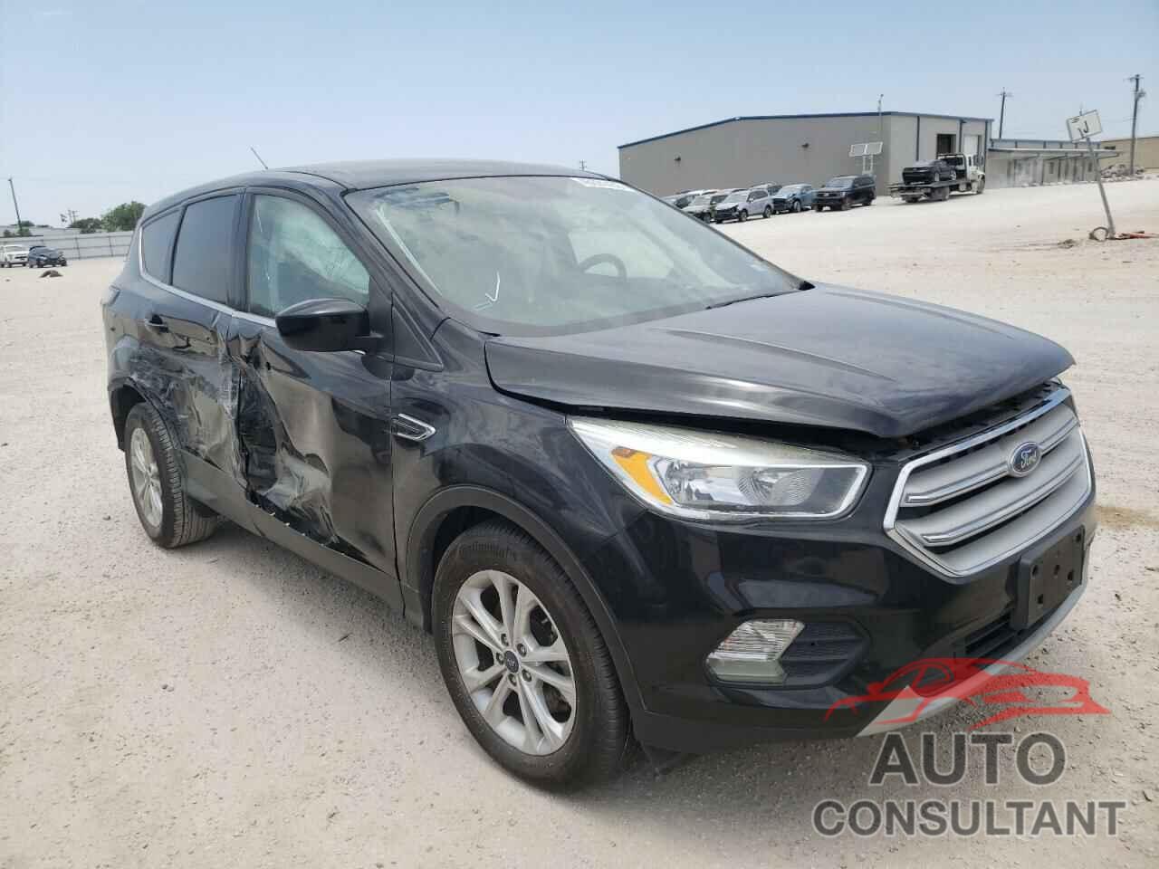 FORD ESCAPE 2017 - 1FMCU0G94HUB05565