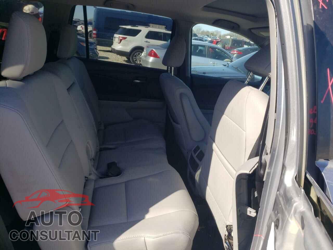 HONDA PILOT 2017 - 5FNYF5H53HB040424