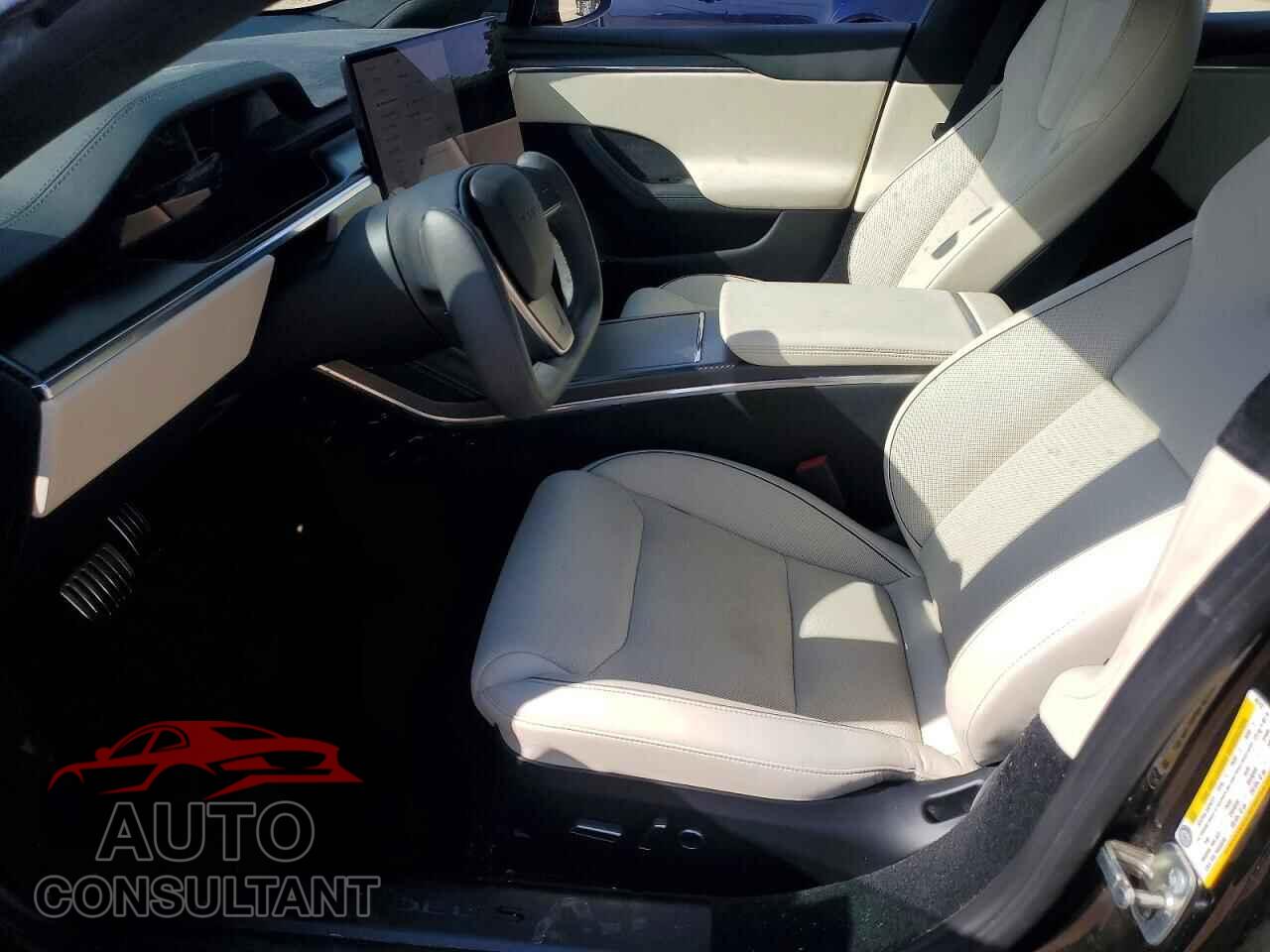 TESLA MODEL S 2022 - 5YJSA1E69NF487121