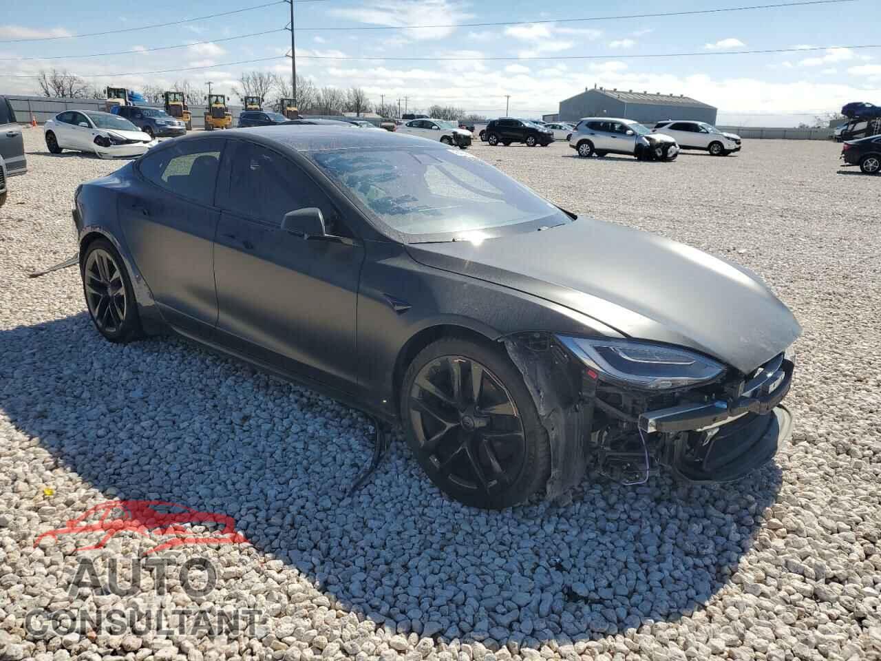TESLA MODEL S 2021 - 5YJSA1E64MF451576
