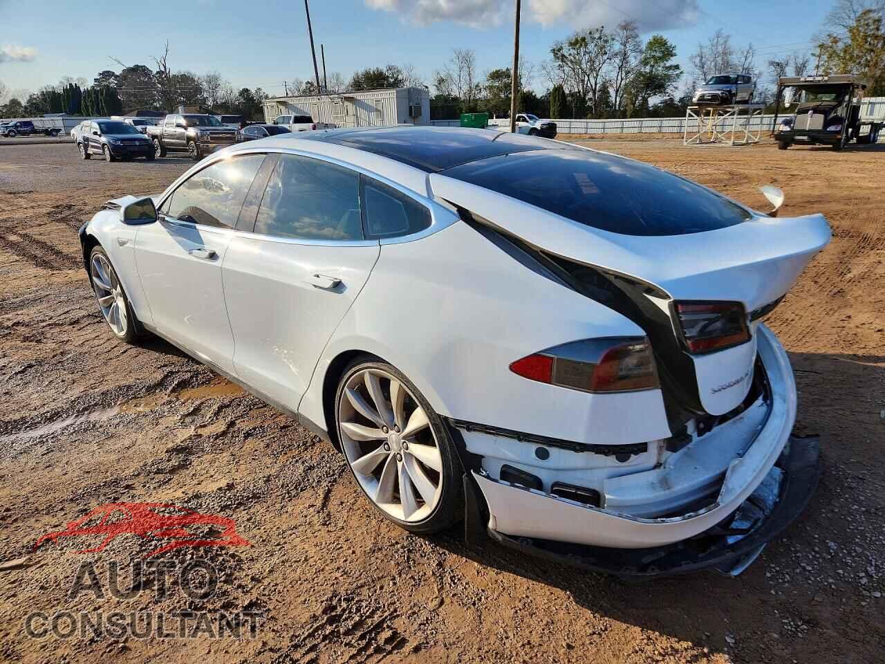 TESLA MODEL S 2013 - 5YJSA1CN5DFP27337