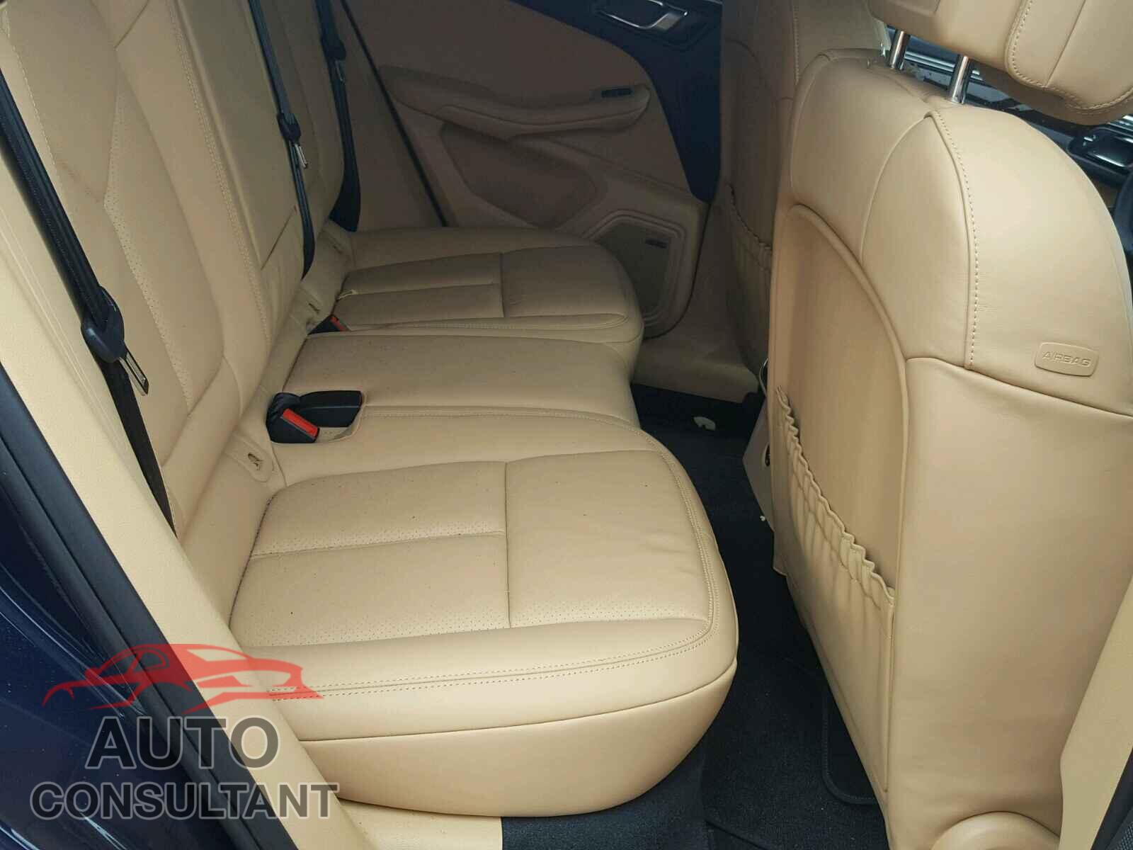 PORSCHE MACAN 2018 - WP1AA2A57JLB09139