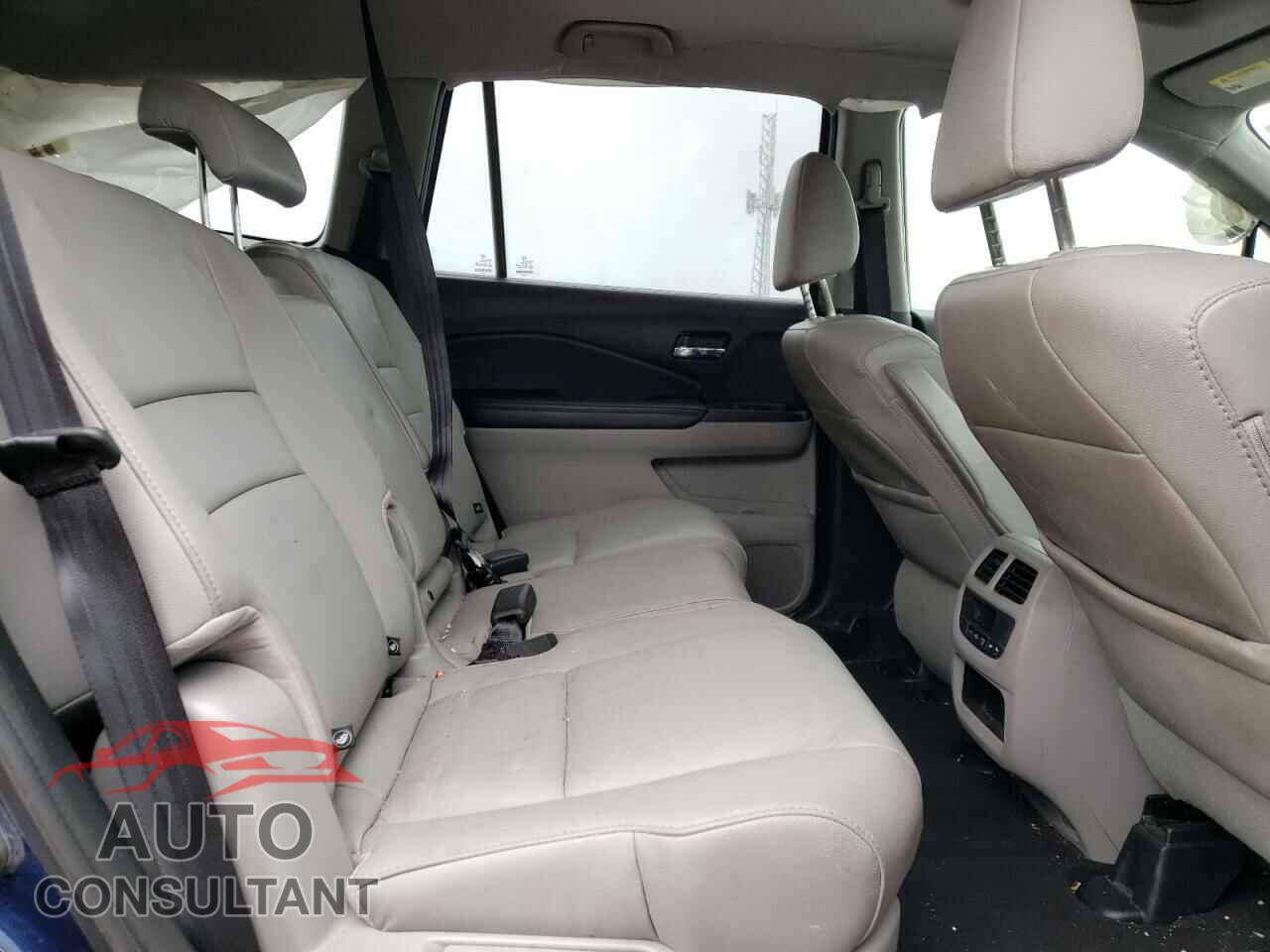 HONDA PILOT 2017 - 5FNYF6H5XHB072583