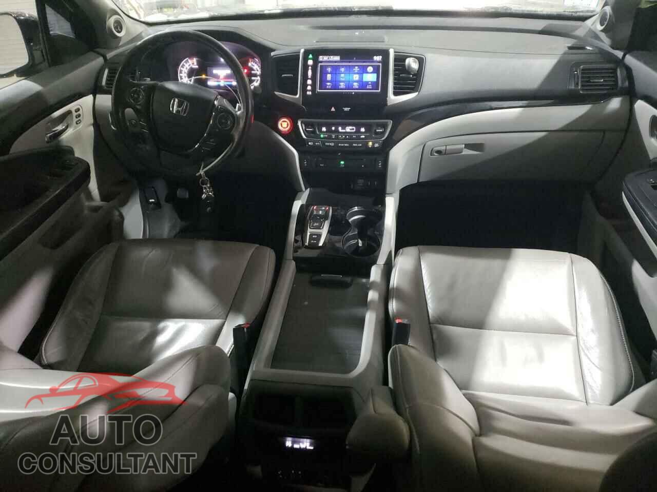 HONDA PILOT 2016 - 5FNYF6H92GB047341
