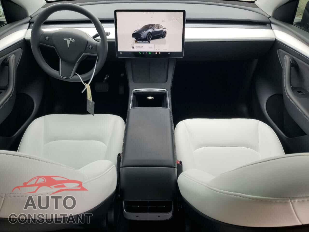 TESLA MODEL Y 2024 - 7SAYGDEE5RF073327