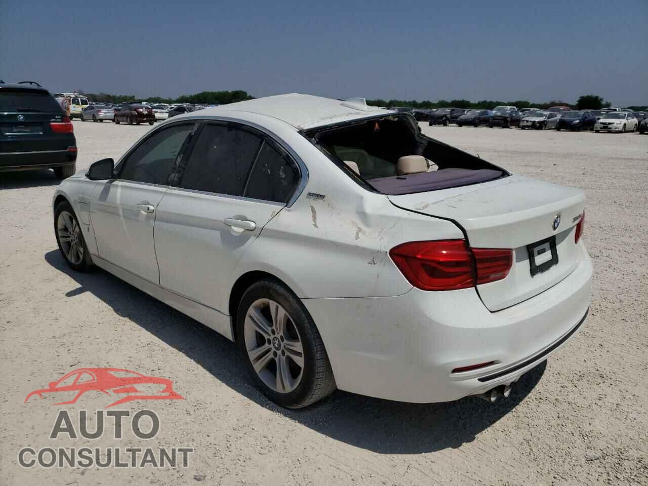 BMW 3 SERIES 2018 - WBA8E1C5XJA179979