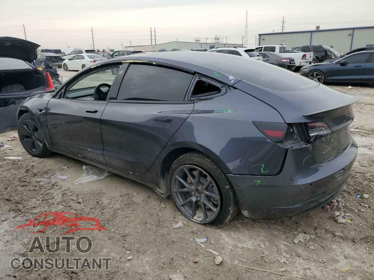 TESLA MODEL 3 2021 - 5YJ3E1EB1MF974852