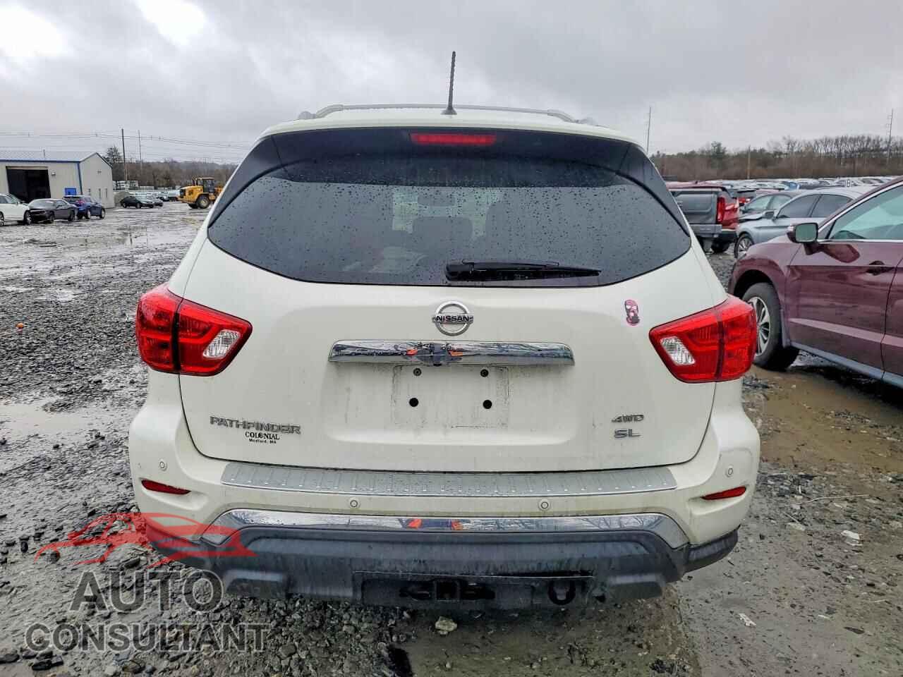 NISSAN PATHFINDER 2017 - 5N1DR2MM4HC637169