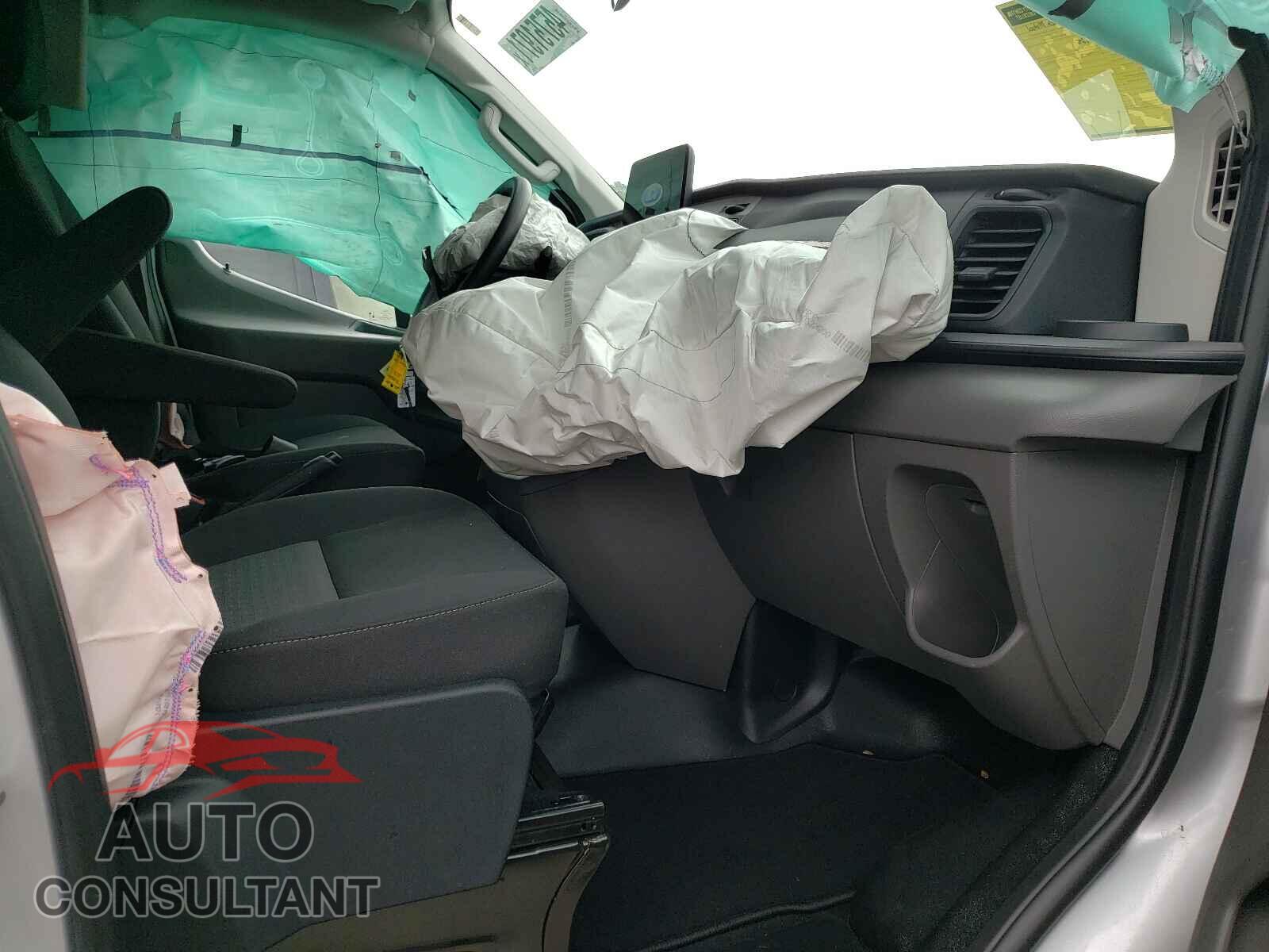 FORD TRANSIT CO 2020 - 1FBAX2Y87LKA15520