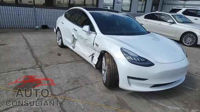 TESLA MODEL 3 2018 - 5YJ3E1EA5JF049803