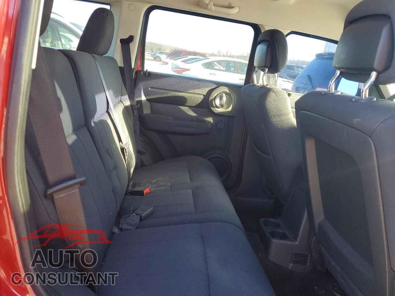 DODGE NITRO 2011 - 1D4PU4GX0BW517959