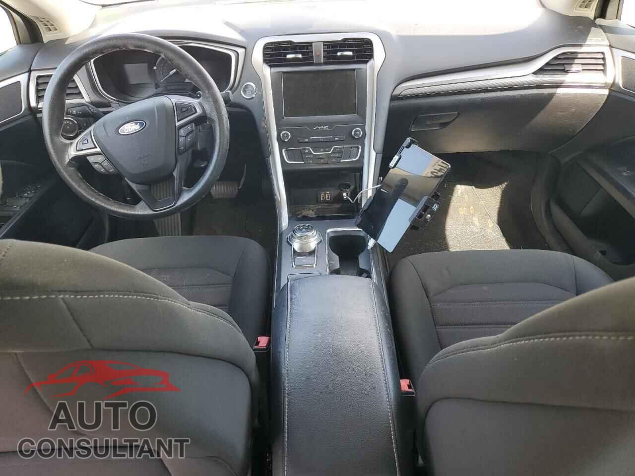 FORD FUSION 2019 - 3FA6P0HD3KR239192