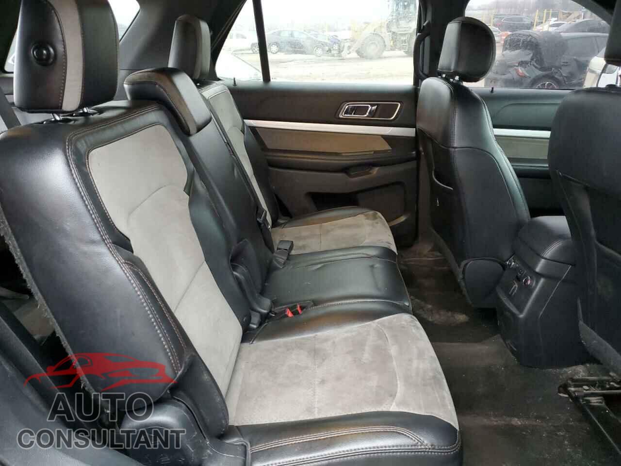 FORD EXPLORER 2017 - 1FM5K7D85HGD20552