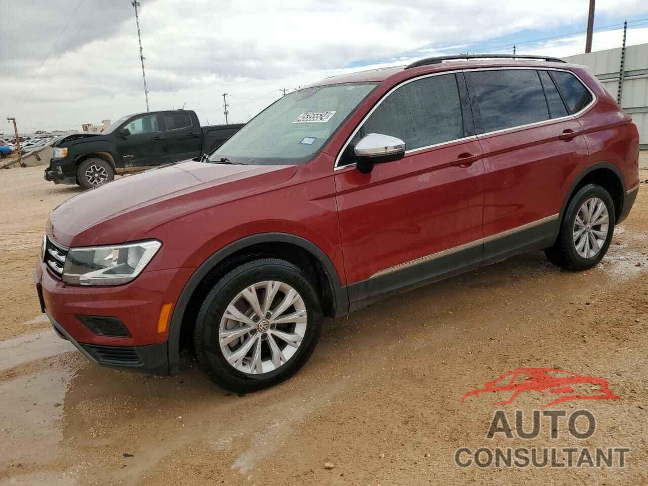 VOLKSWAGEN TIGUAN 2018 - 3VV2B7AX4JM085366