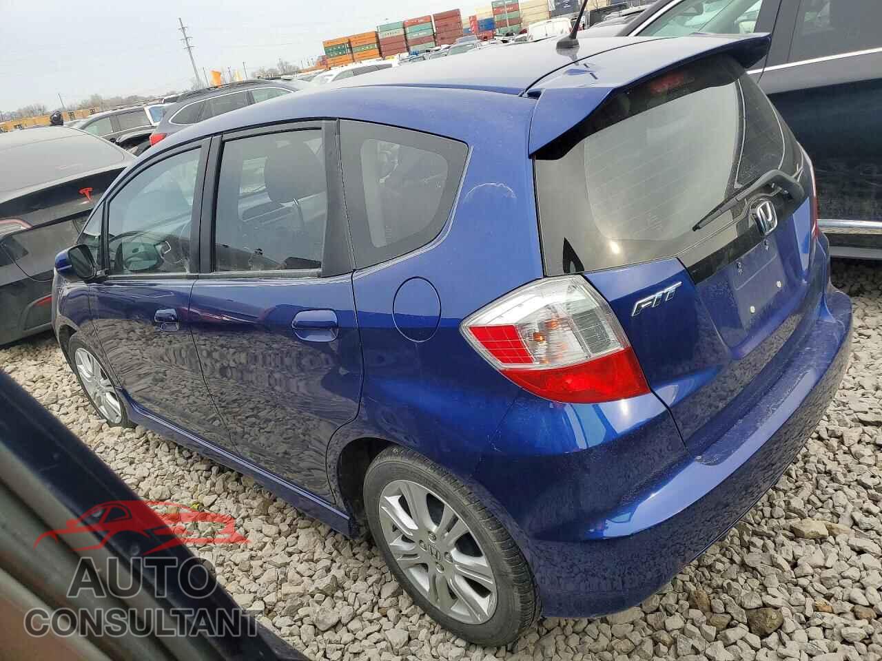 HONDA FIT 2011 - JHMGE8H50BC013684