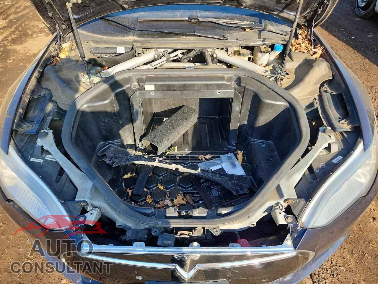 TESLA MODEL S 2013 - 5YJSA1CN4DFP26468