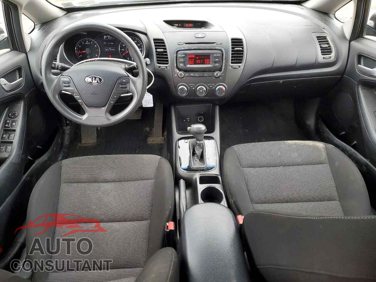 KIA FORTE 2017 - 3KPFK4A72HE129075