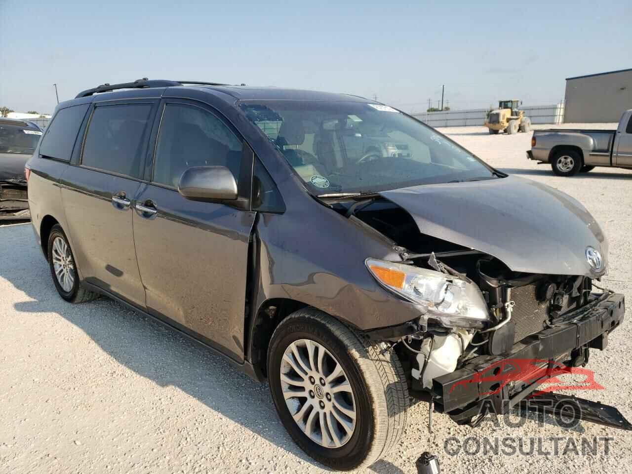 TOYOTA SIENNA 2017 - 5TDYZ3DC7HS805615