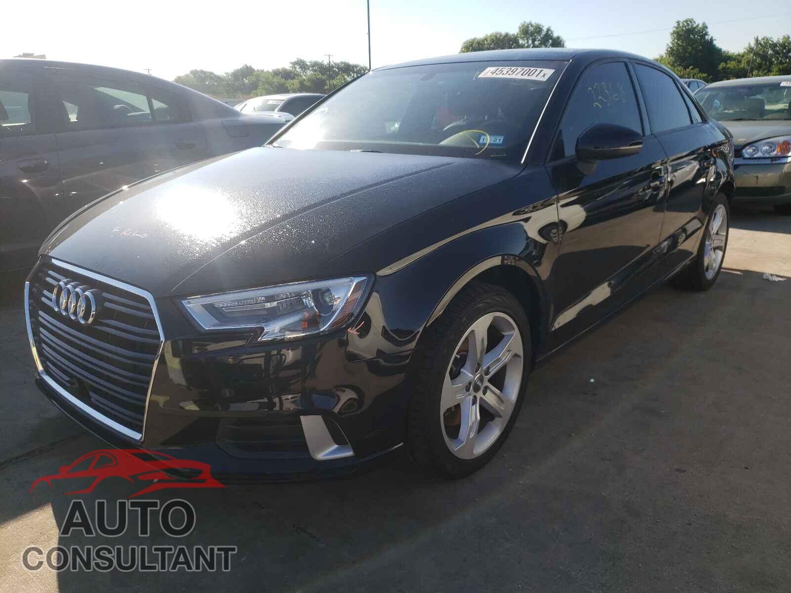 AUDI A3 2018 - WAUAUGFF8J1011351