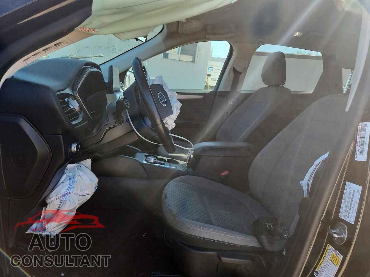 FORD ESCAPE 2021 - 1FMCU0BZ3MUA30102
