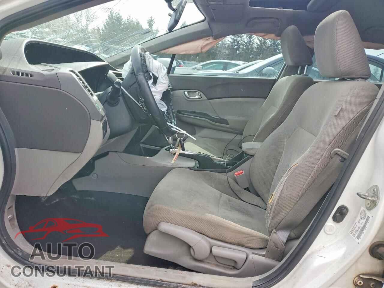 HONDA CIVIC 2012 - 2HGFB2F58CH003930