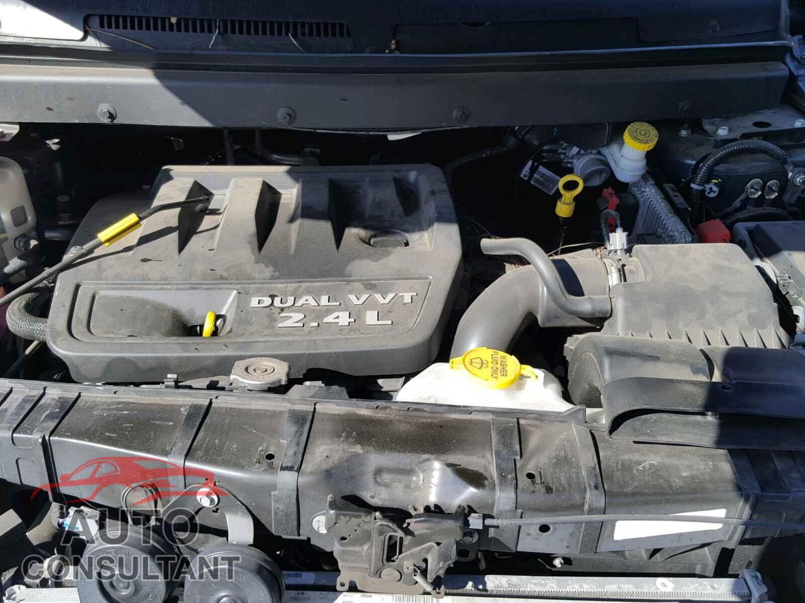 DODGE JOURNEY SE 2015 - 3C4PDCABXFT688220