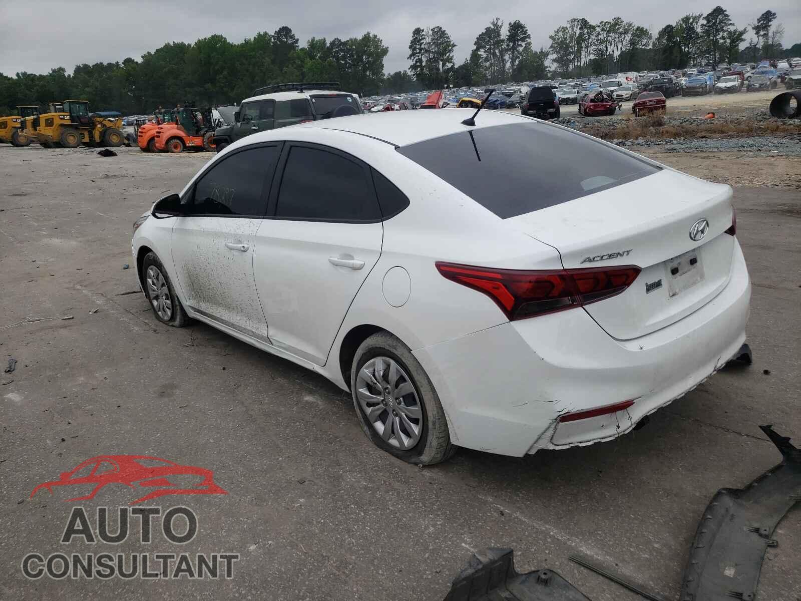 HYUNDAI ACCENT 2018 - 3KPC24A30JE018935