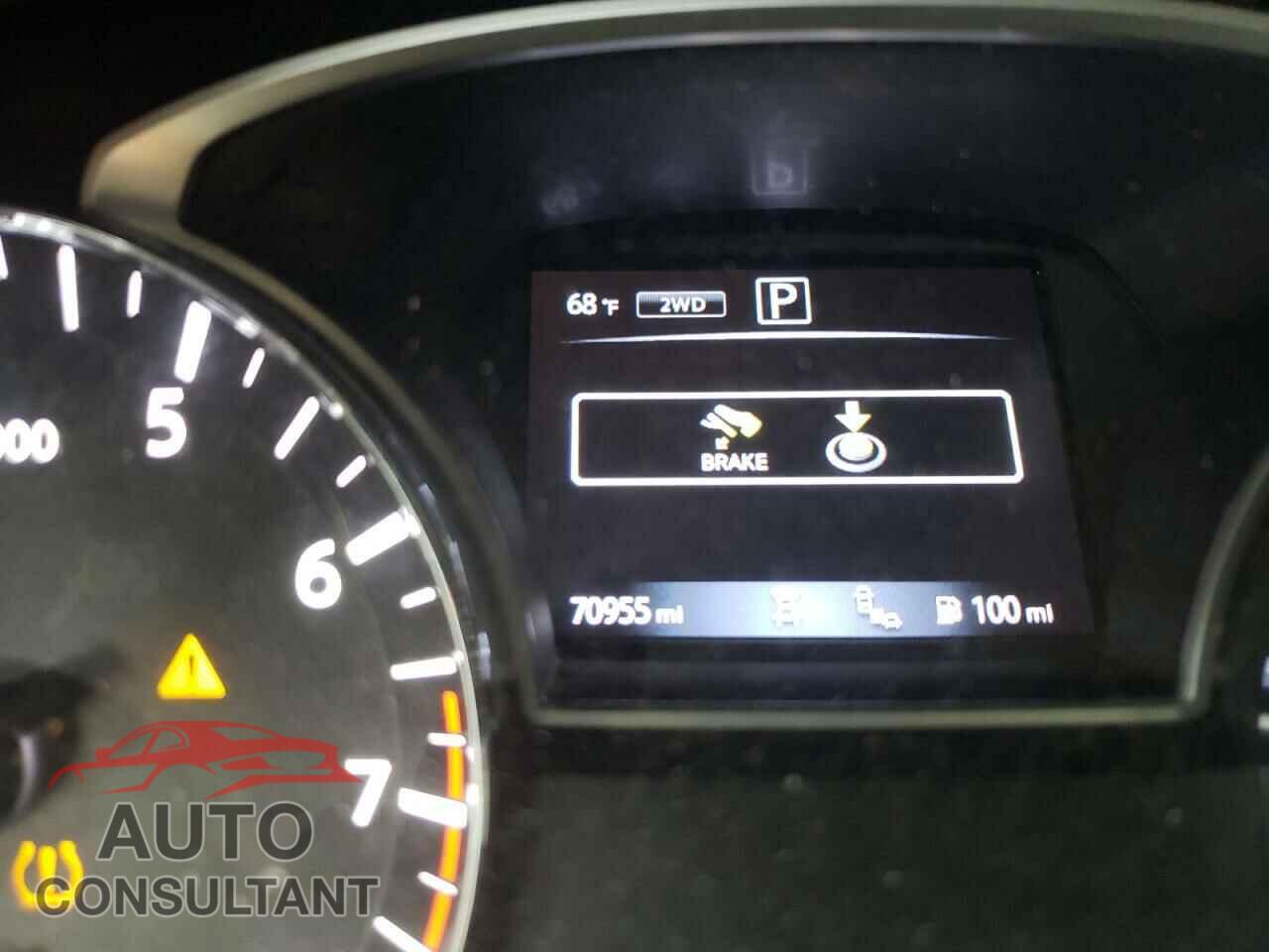 NISSAN PATHFINDER 2017 - 5N1DR2MM4HC642503