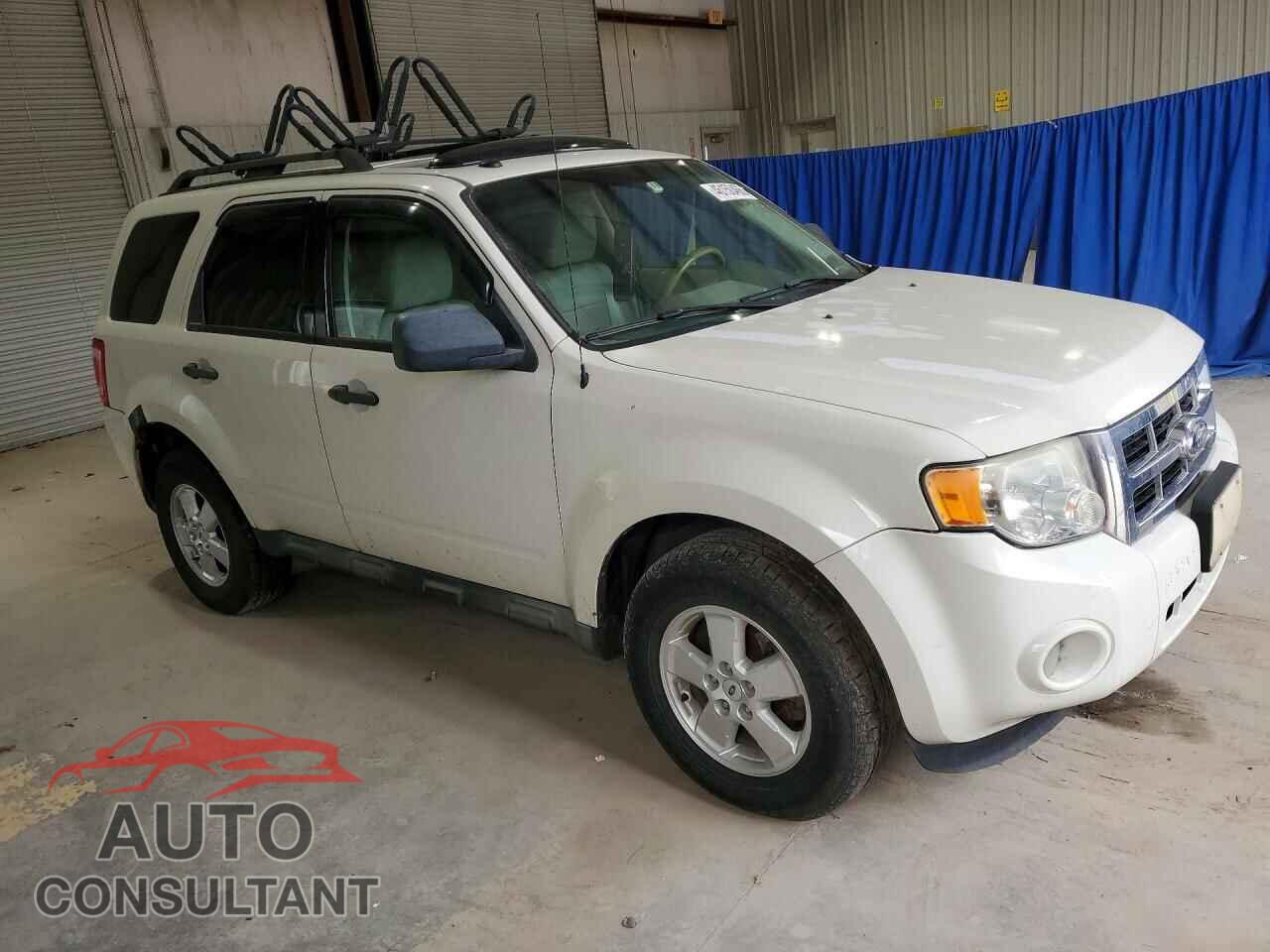 FORD ESCAPE 2010 - 1FMCU0DG4AKA42214