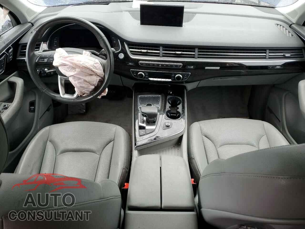 AUDI Q7 2019 - WA1VAAF7XKD038032