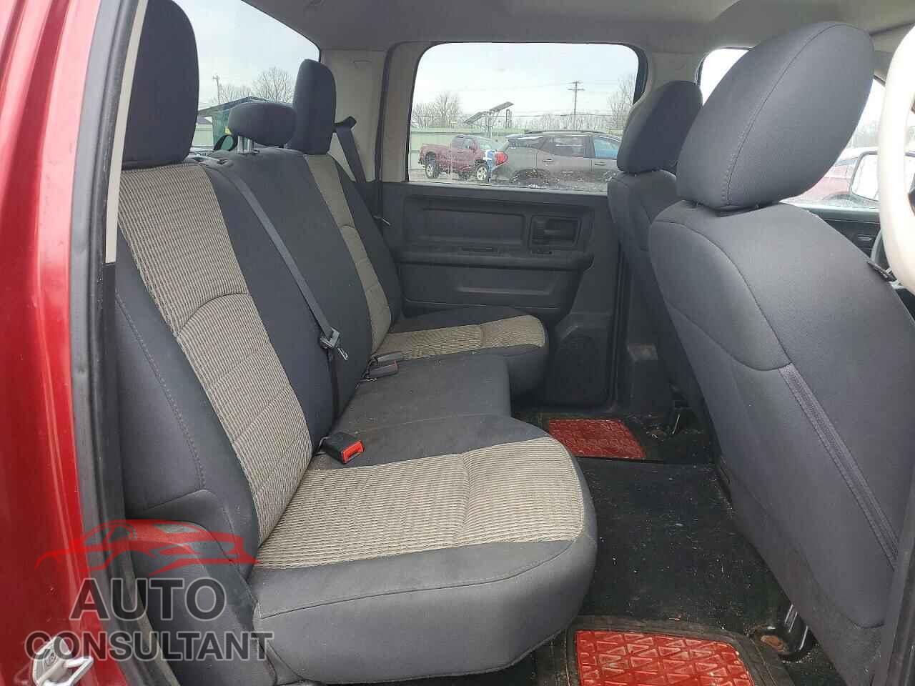 DODGE RAM 1500 2012 - 1C6RD7KT2CS284002