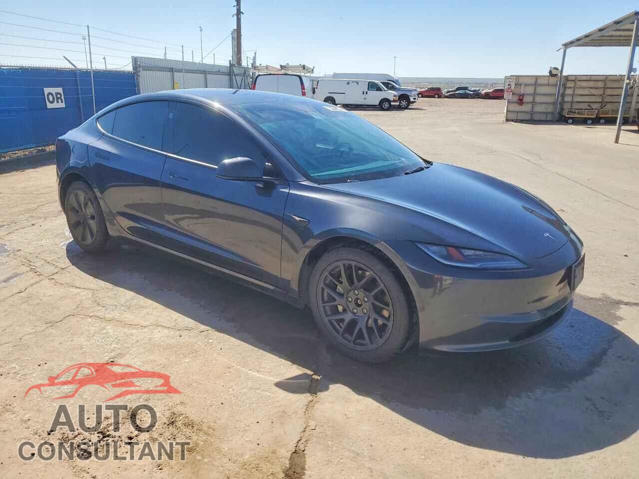 TESLA MODEL 3 2024 - 5YJ3E1EB7RF749262