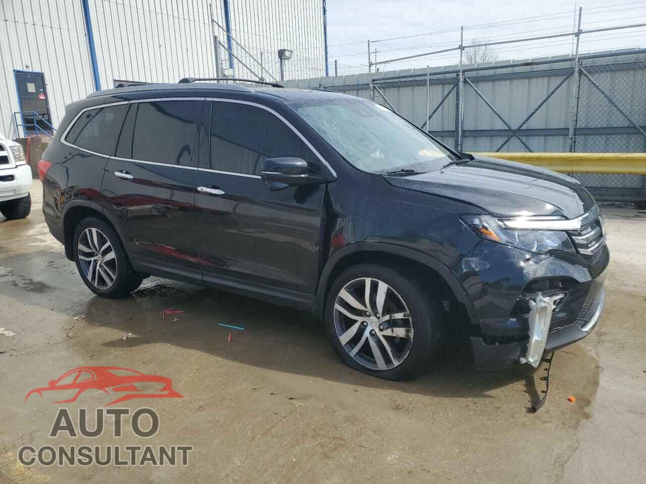HONDA PILOT 2017 - 5FNYF6H92HB016186