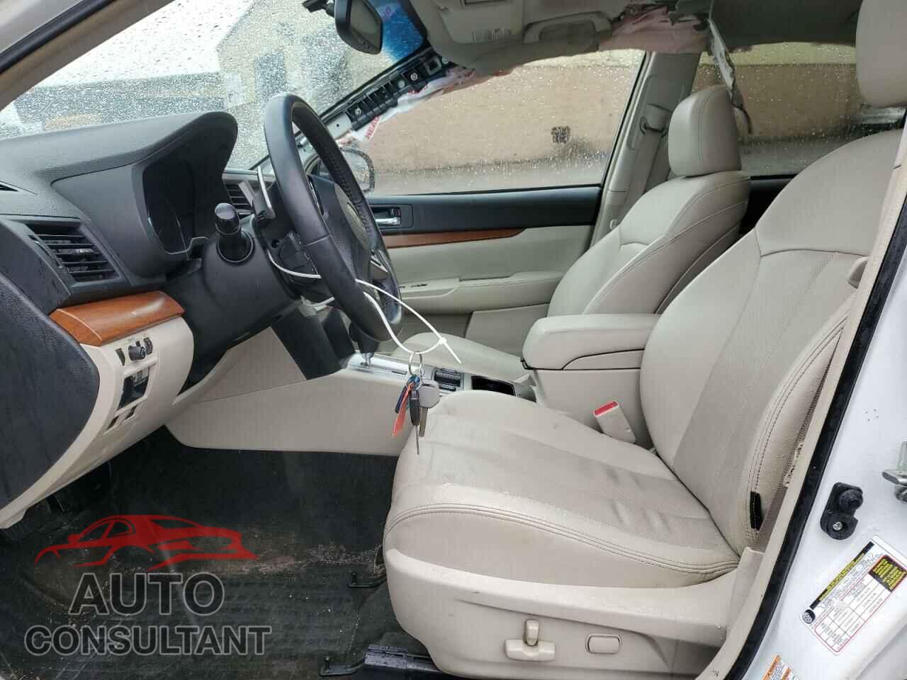 SUBARU OUTBACK 2014 - 4S4BRBMC4E3304349